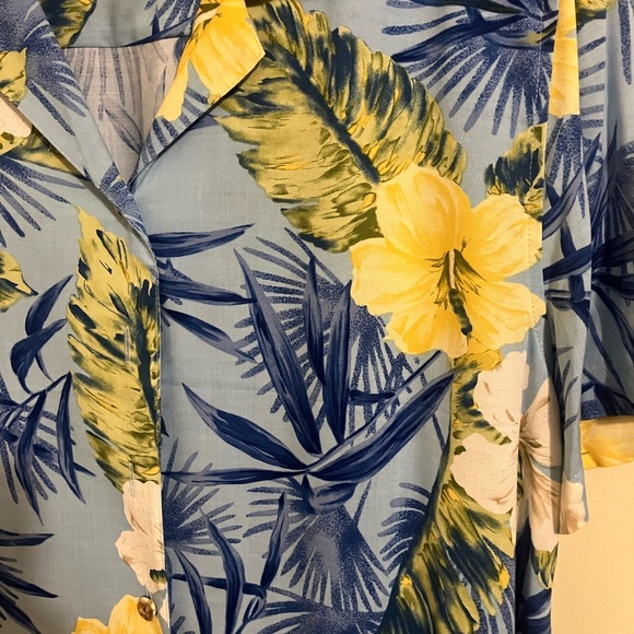 Southern Lady Women's Blue Floral Short Sleeve Button Up Hawaiian Shirt Size 1X - Picture 4 of 8